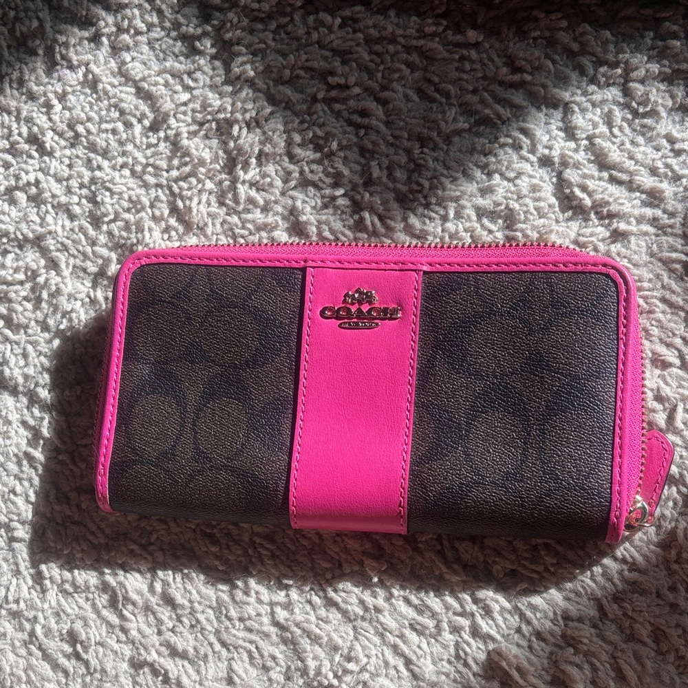 Coach Fuchsia and Brown Zip Wallet